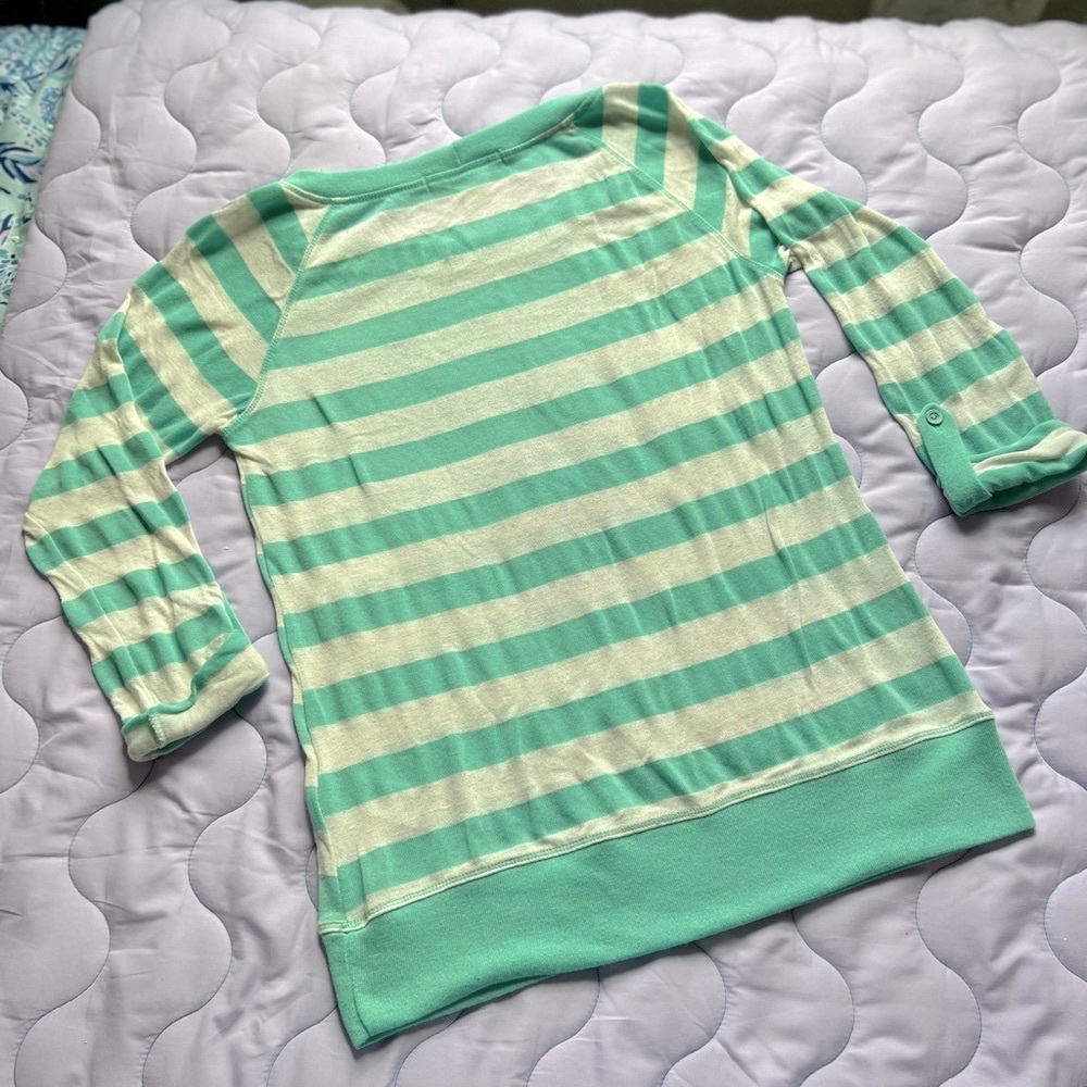 Forever 21 Light Striped 3/4 Sleeve Sweater - Picture 2 of 11